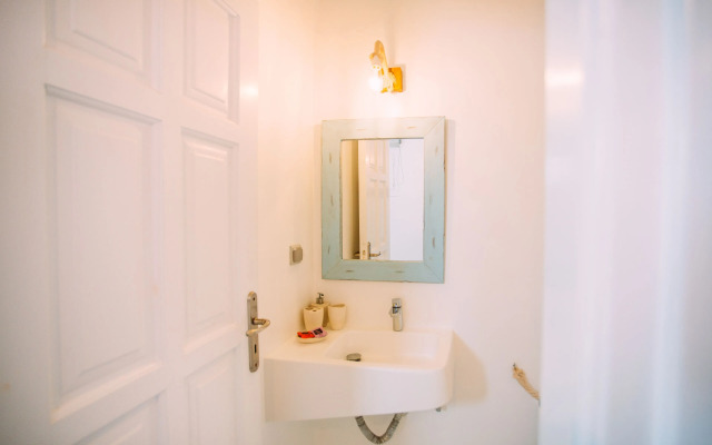 Mykonos Supreme Comfort Suites & Villas