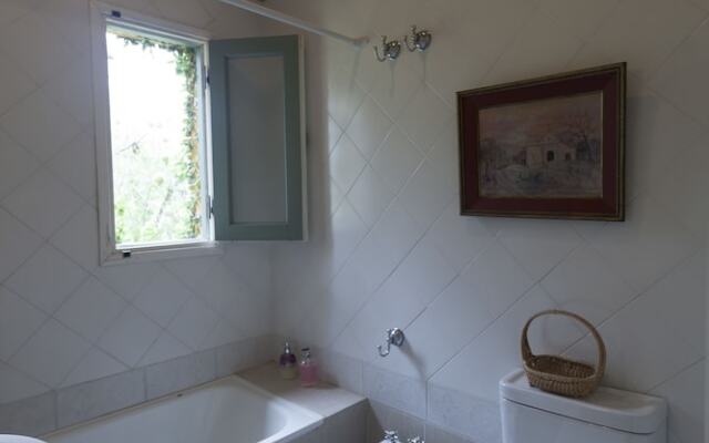 El Porvenir Casa de Bodega