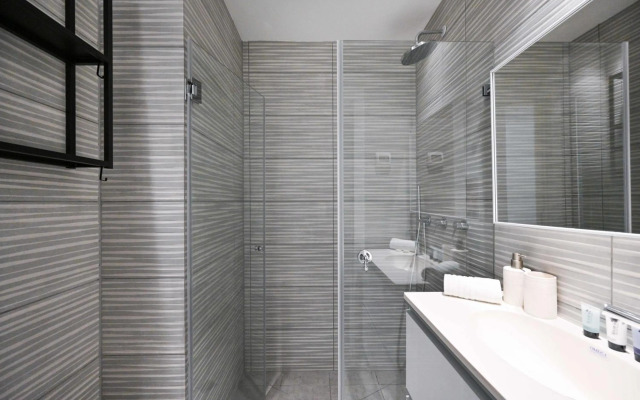 Stylish 1BR in Ben Yehuda 73 by HolyGuest