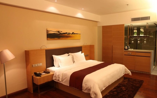 Ramada Plaza Shenzhen North