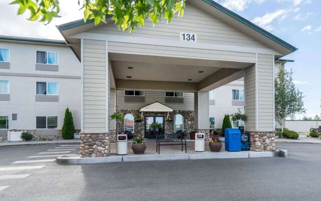 Quality Inn & Suites Sequim at Olympic National Park