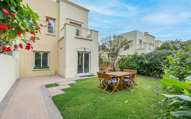 Tranquil 3BR Villa in Springs Community - Sleeps 7