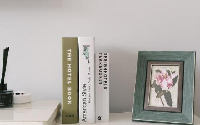 Xi'an Beilin·Yongning Gate· Locals Apartment 00167090