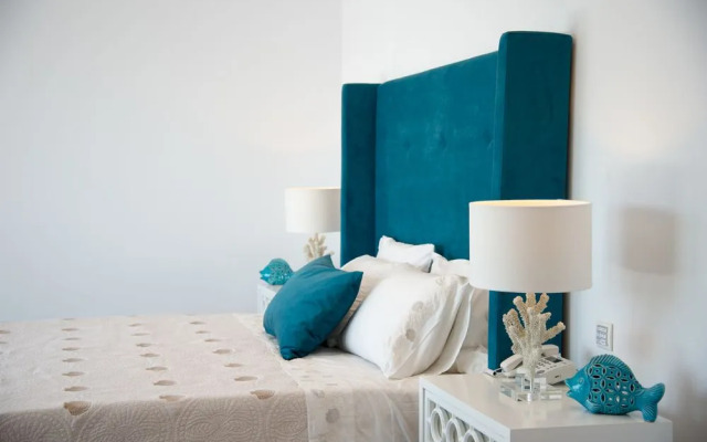 Plaka Sea Front Residence