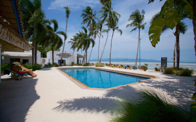 Lime & Soda Beachfront Resort