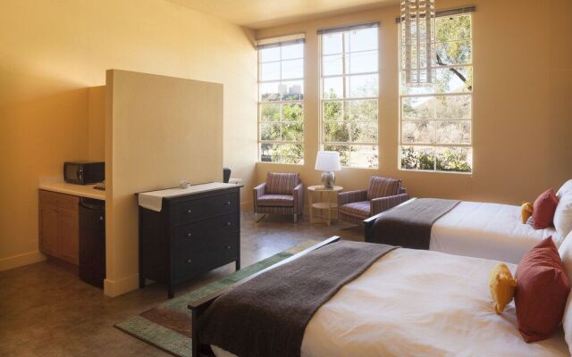 Sonoran Desert Inn & Conference Center