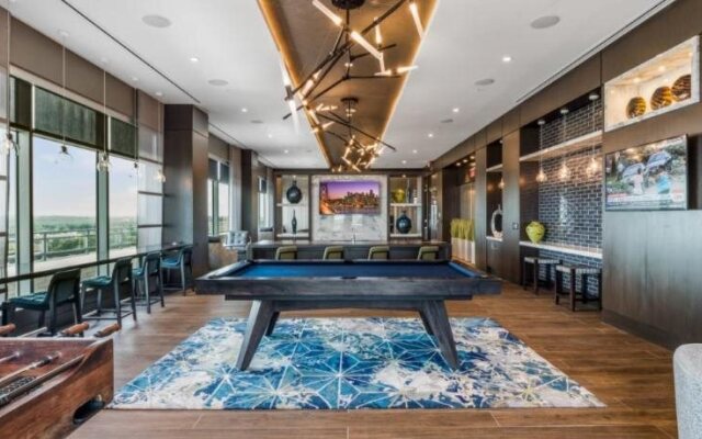 Global Luxury Suites at Woodmont Triangle South