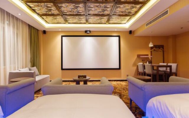 Guangying Movie Hotel