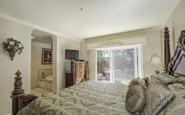 150 Ocean View 2 Bedroom Condo by Redawning