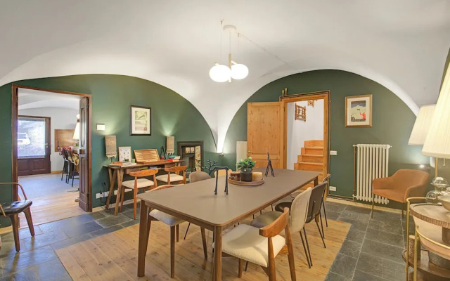 La Baita 1800 Ski In Ski Out