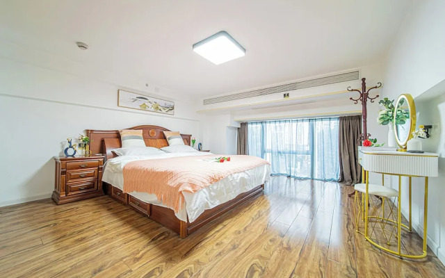 Shanghai Hills & Freshly Home Loft Retreat near NECC