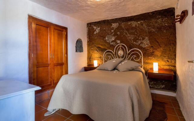 Casa Cueva El Caidero