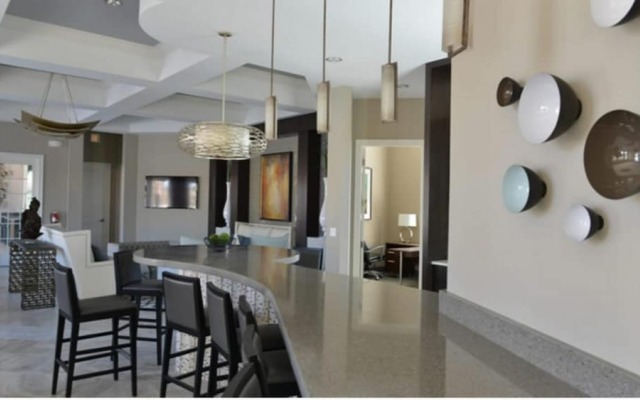 Beautiful Themed Vacation Home With Pool St5509