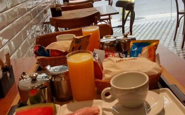 Hotel Fênix (Только для взрослых)