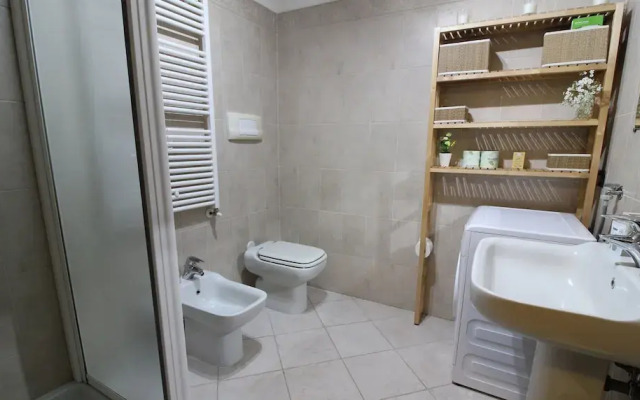 Mi-sant3at - Piazza Santa Maria Alla Fontana 3