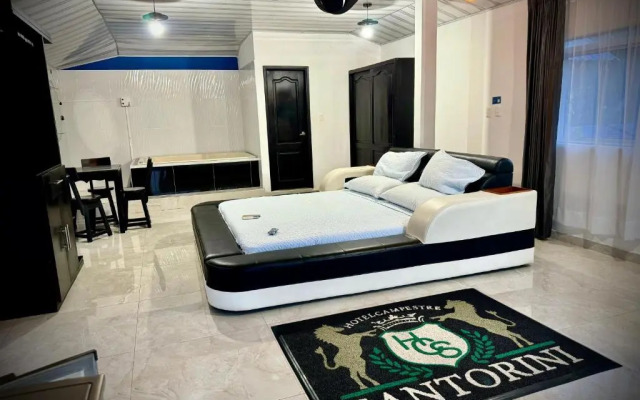 Hotel Santorini
