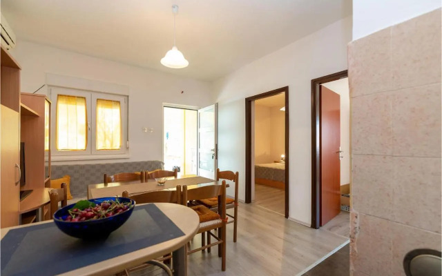 Four-Bedroom Holiday home Krusevo with Sea View 05