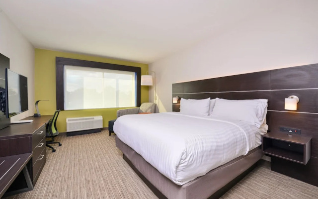 Holiday Inn Express Donaldsonville