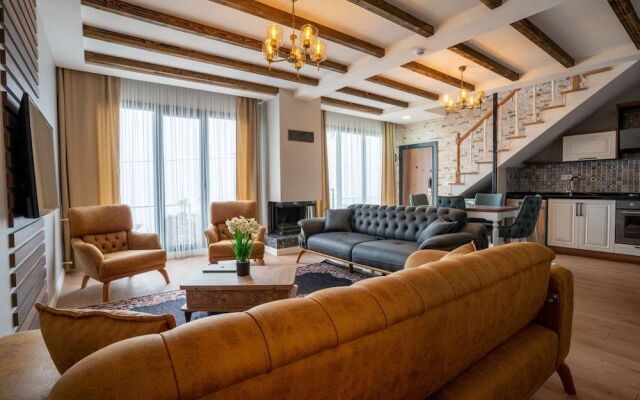 Poison Garden Suite & SPA