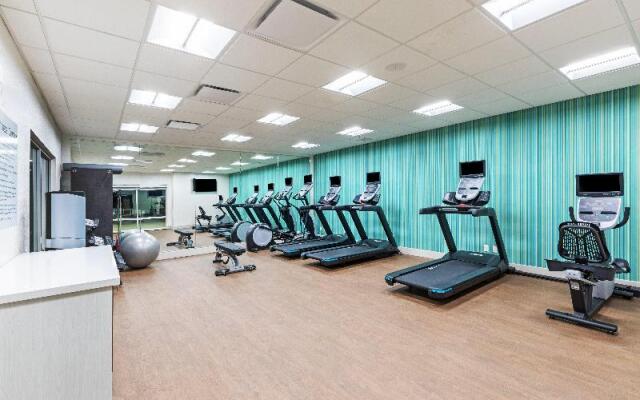 Holiday Inn Express & Suites Parsons