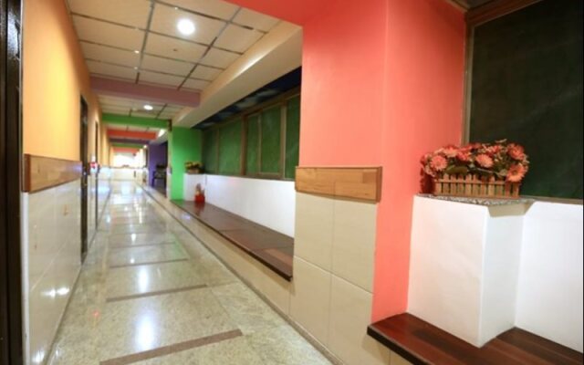Good Friend Business Hotel