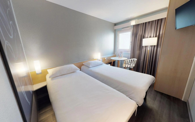 ibis Thonon Centre Hotel