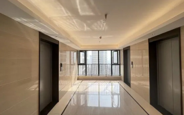 Lavande Hotel (Zhengzhou Miaoli Commercial Center Aquarium)