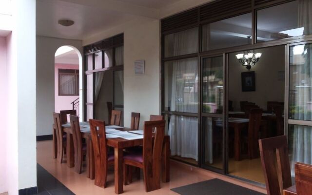 Lillian Towers Hotel