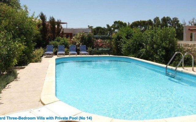 Amathusa Villas