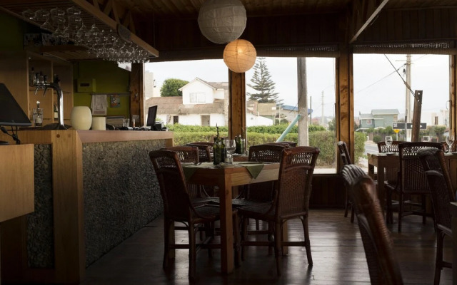 Hosteria Montemar