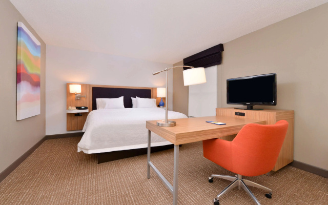 Hampton Inn & Suites Plymouth