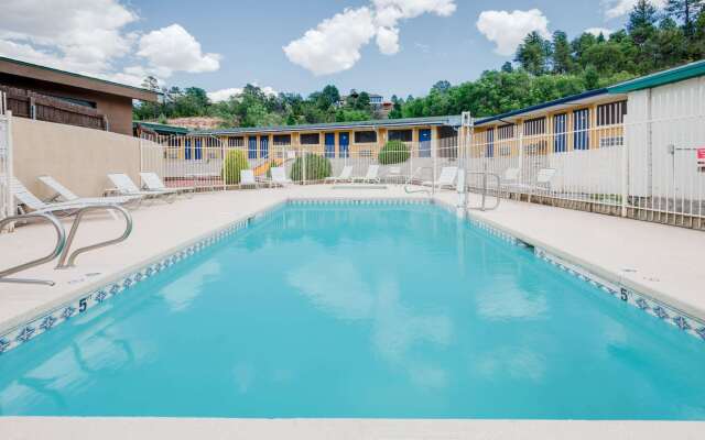 Travelodge by Wyndham Ruidoso