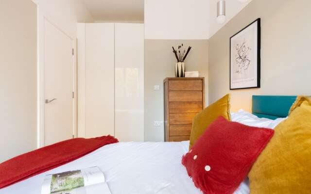 The Heart Of Paddington - Bright And Central 2Bdr Flat With Parking