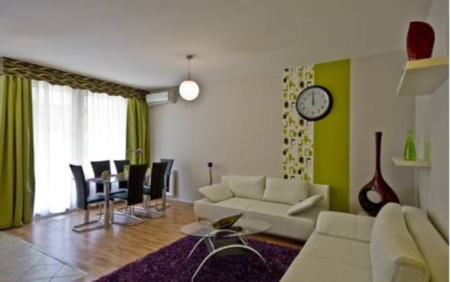 Corvin Lux Aparthotel