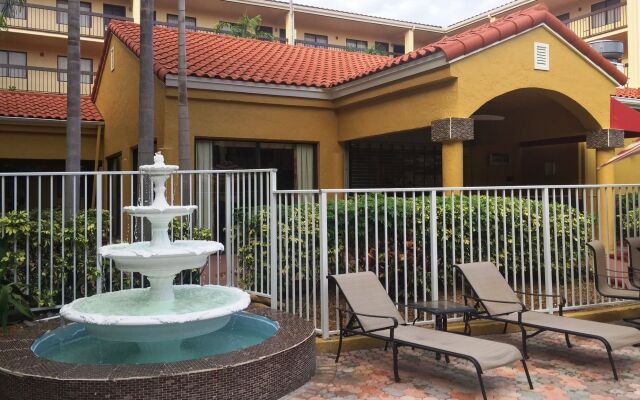 Holiday Inn & Suites Boca Raton - North by IHG