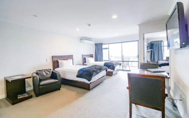 Aotea Motor Lodge