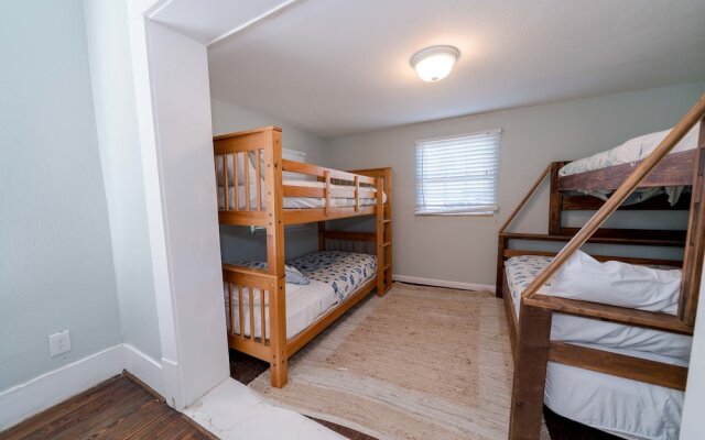 Out Of The Blue 2 Bedroom Home