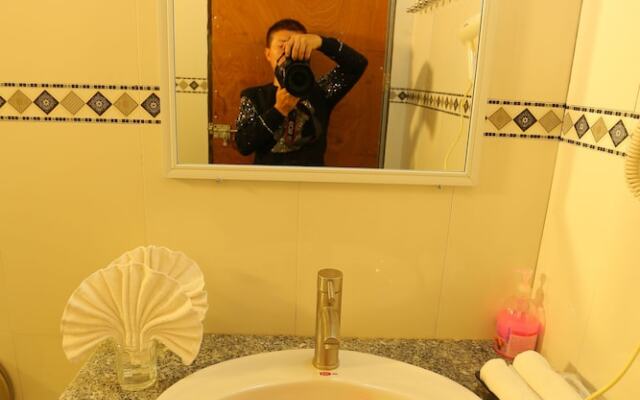 Tam Coc Valley Bungalow