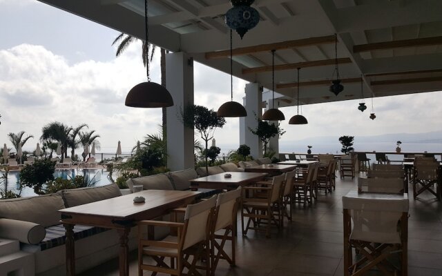 Pefkos Blue Hotel