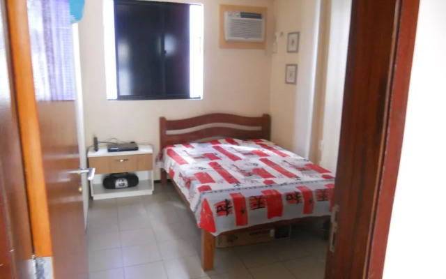 Apto. 100m da feirinha da beira mar