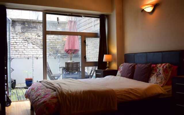 1 Bedroom Boho Home in Dublin City Centre