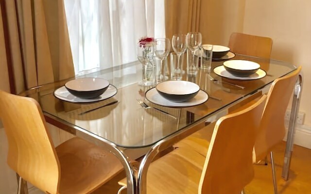 Stylish Apartments in Victoria & Westminster