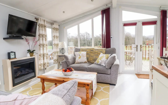 Bowland Lakes Leisure Village Lodge 16