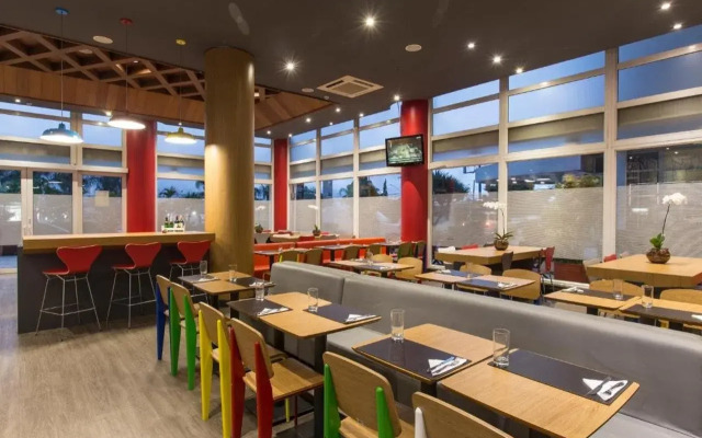 ibis Tamboré