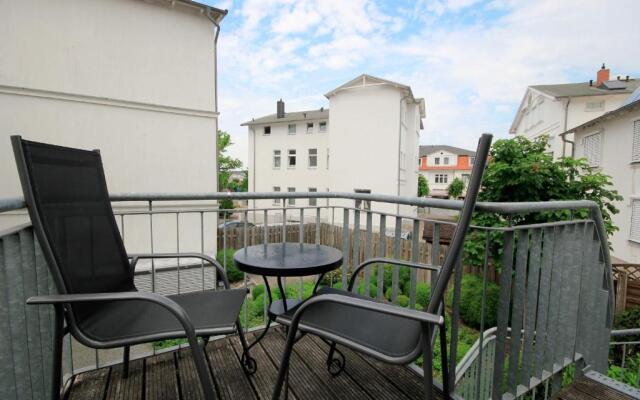 Haus Putbus by Rujana