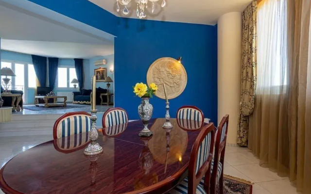 EXPLOR Mansion - Inclusive Experience