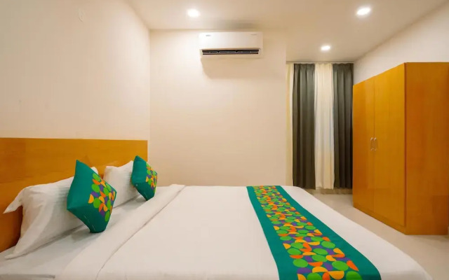 Treebo The Living Tree Khairatabad