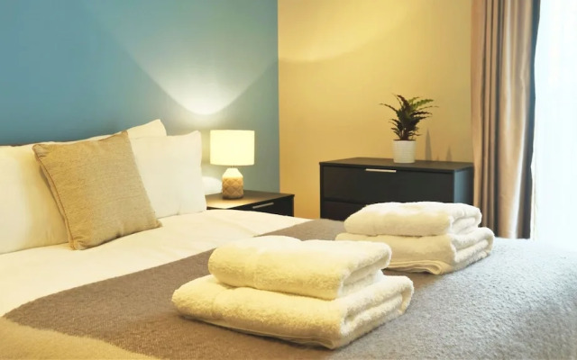 Spacious Elegant Apartments in Southbank