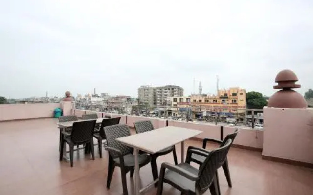 Raj Mahal Motel