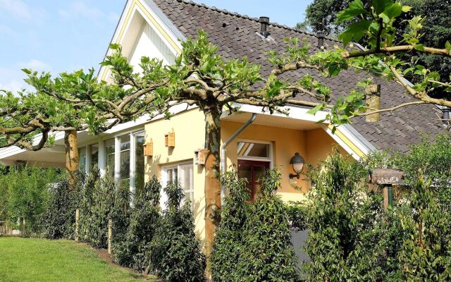 Beautiful Holiday Home in Oldenzaal with Hot Tub